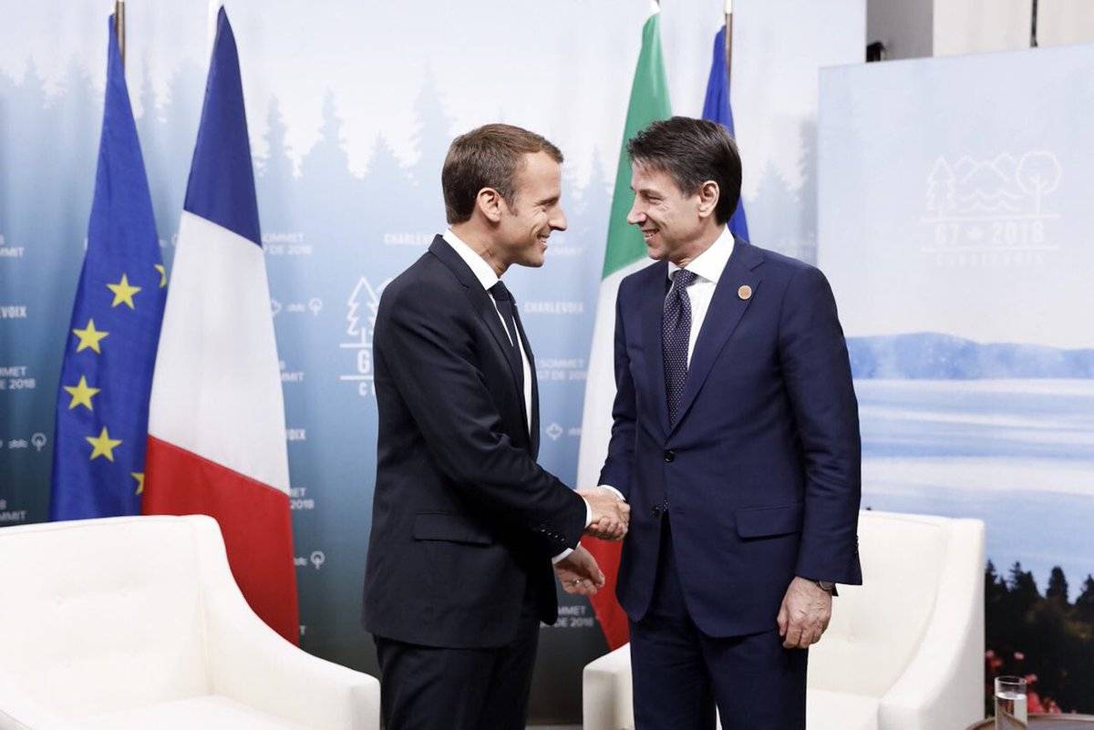 Macron visite Conte
